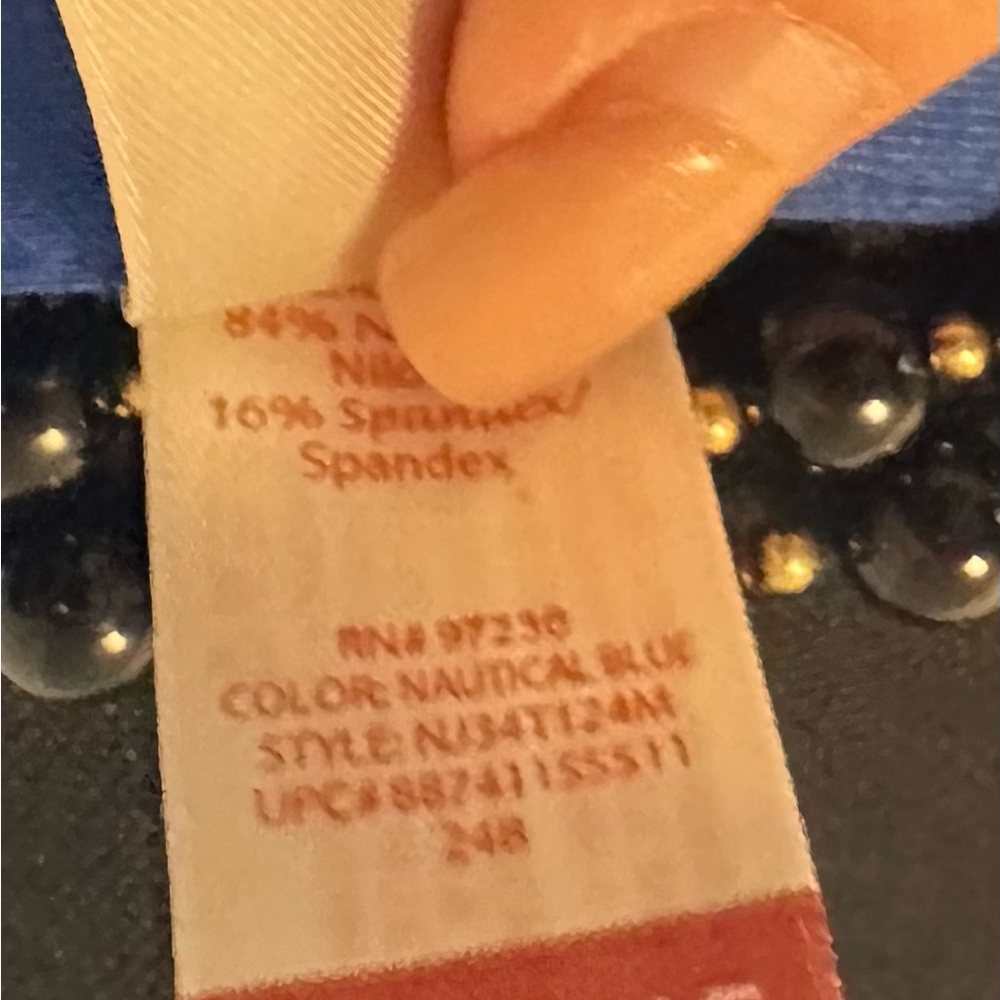 No Boundries pullover - Picture 7 of 7